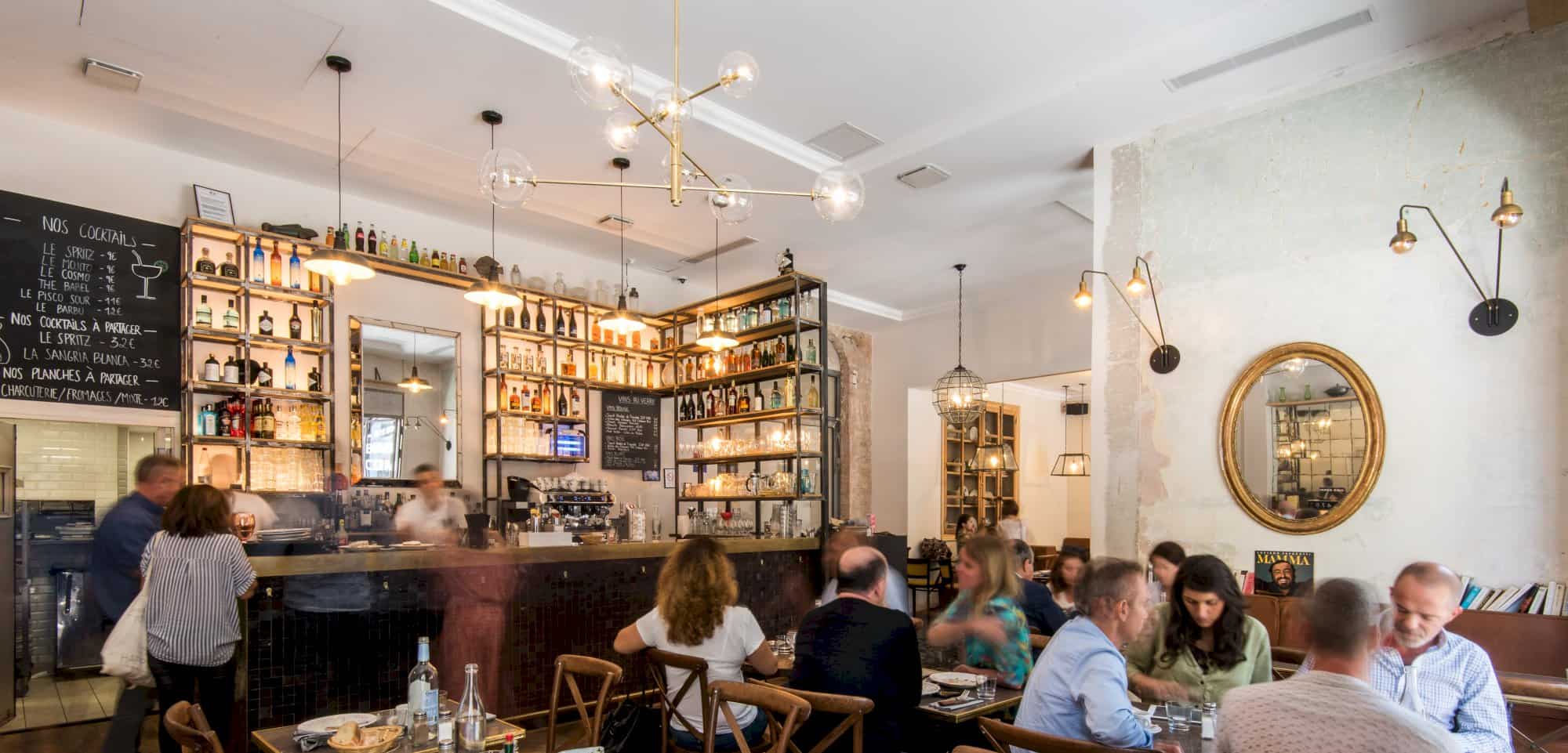 Bar et espace de restauration au Babel Community Marseille